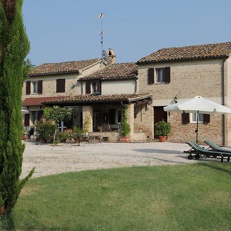 Casa Sorgente Bed & Breakfast San Costanzo Luaran gambar