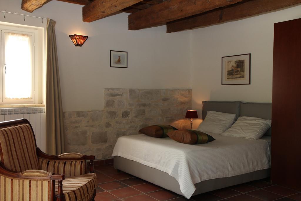Casa Sorgente Bed & Breakfast San Costanzo Luaran gambar